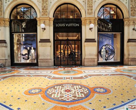 milan vendita louis vuitton